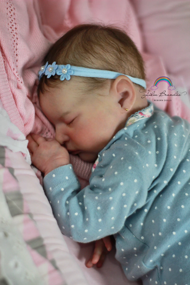 Bebê Reborn kit Laura vista 3