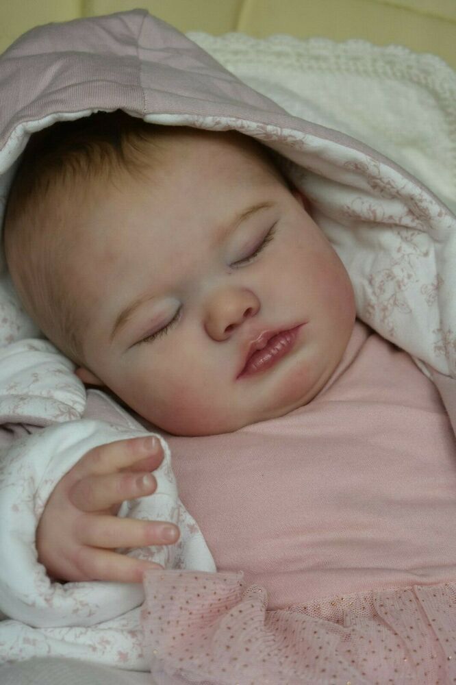 Bebê Reborn Kit June Dormindo (Toddler) vista 4